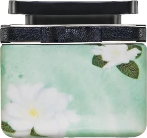 Floating Gardenias