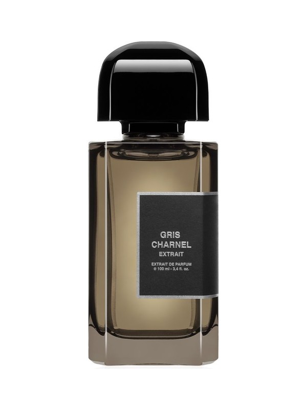 Gris Charnel Extrait